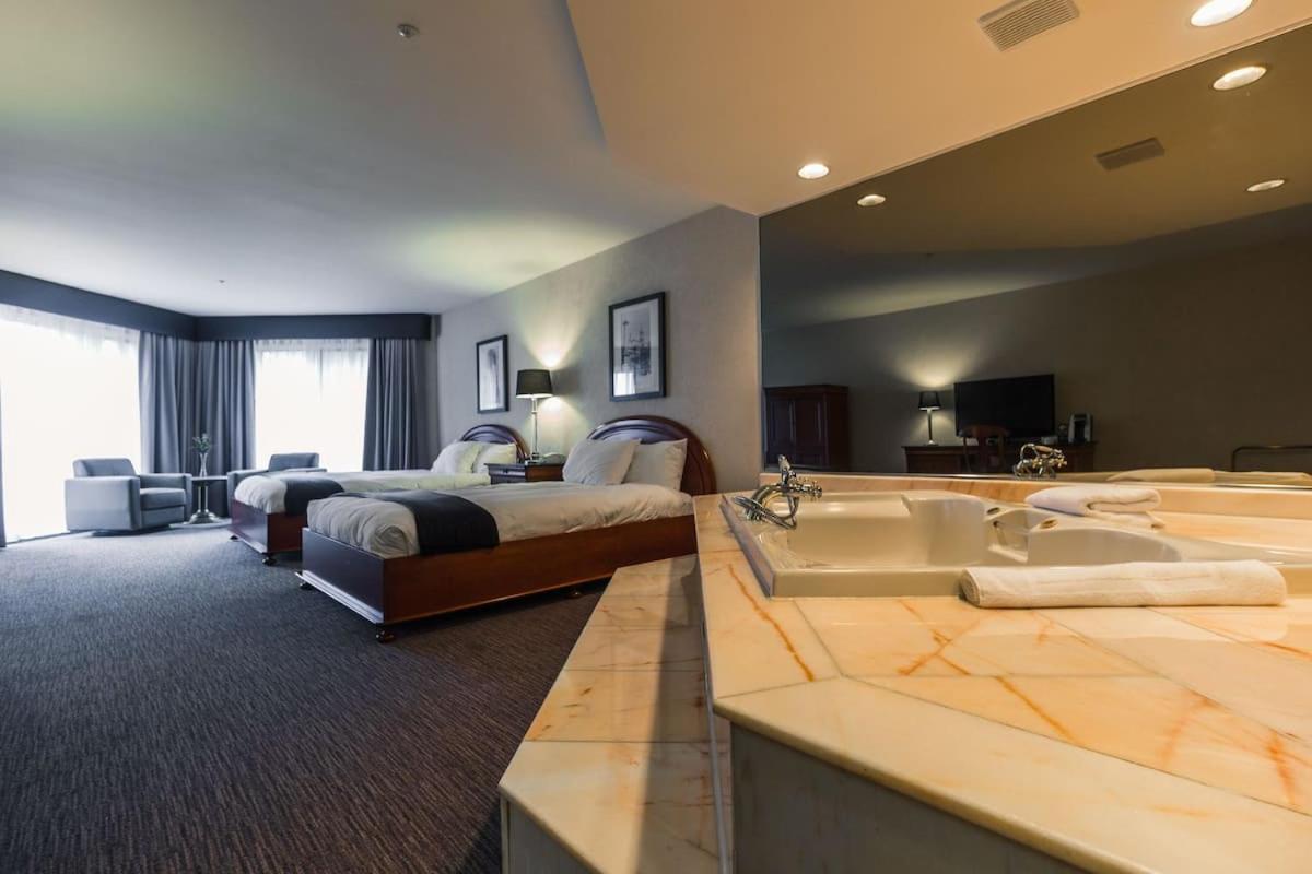 Hotel Et Centre De Villegiature Lac Carling Grenville-Sur-La-Rouge 외부 사진