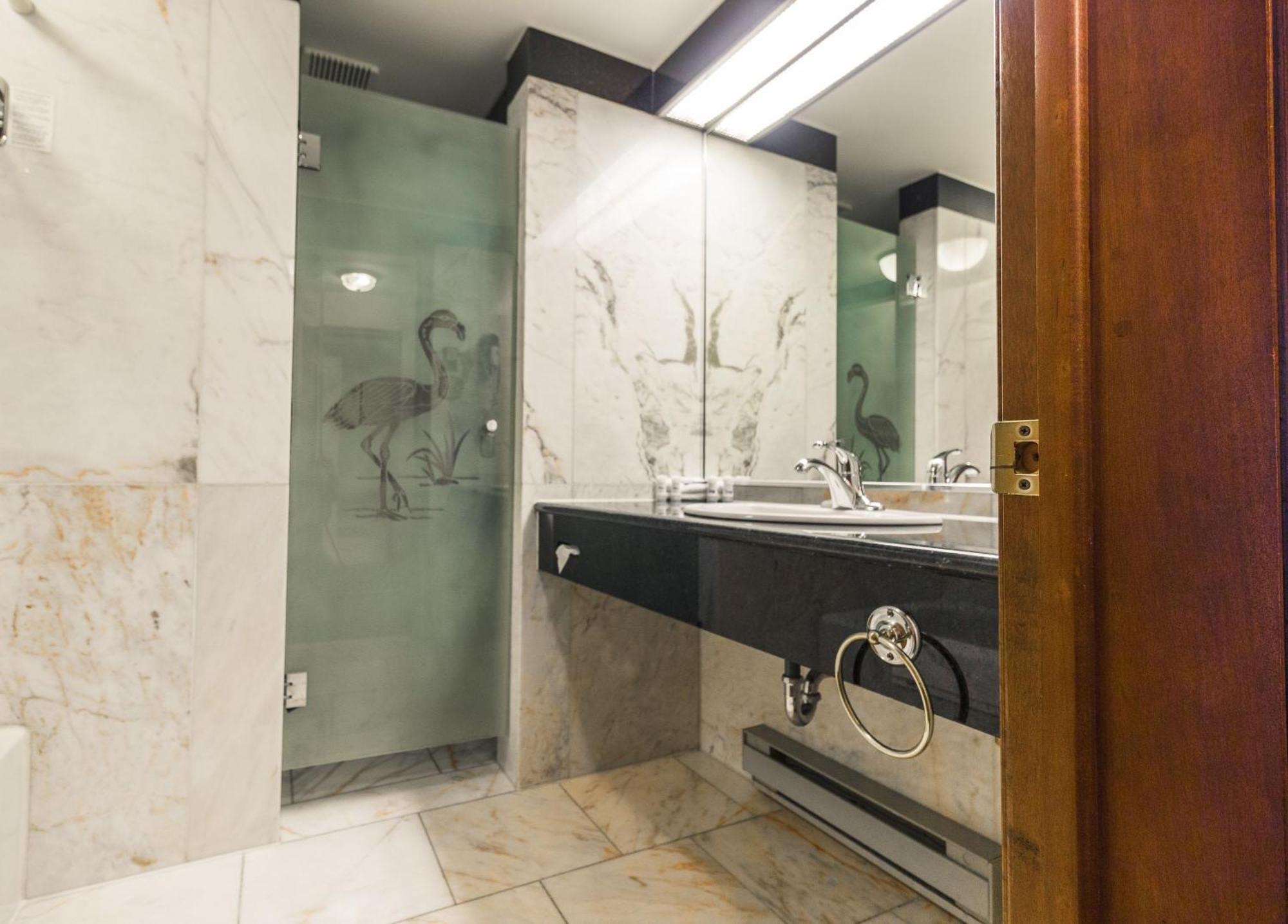 Hotel Et Centre De Villegiature Lac Carling Grenville-Sur-La-Rouge 외부 사진